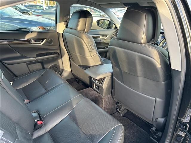 GS GS350 バージョンL クルコン/純正ヒ゛ルトインETC/Bカメラ/メーカー純ナヒ゛/横滑り防止/盗難防止/衝突軽減/ハ゜ーキンク゛アシスト/革シート/パワーシート/エアシート/シートヒーター/サンルーフ/ハ゜ト゛ルシフト(34枚目)