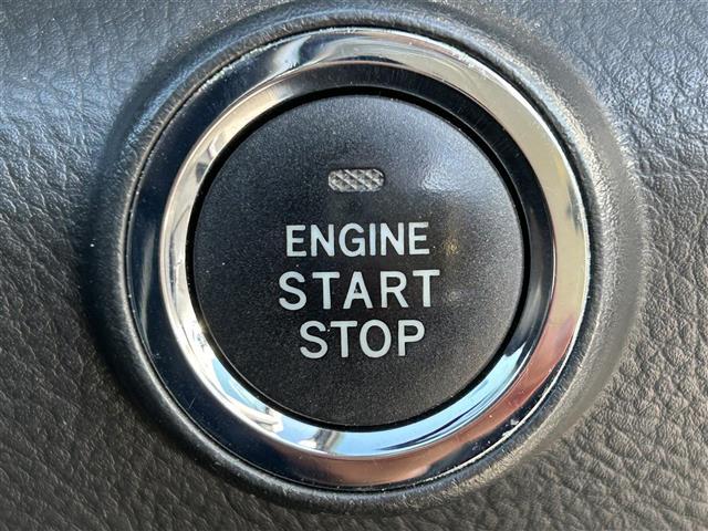 アイシス プラタナ　Ｖセレクションホワイトインテリアパッケージ　両側ハ゜ワスラ／３列シート／ＤラーＯＰ純ナヒ゛／ＡＭ／ＦＭ／ＤＶＤ／ワンセク゛／ＢＴ／Ｂカメラ／エンシ゛ンスタートホ゛タン／フロント／リア／エアロ／スマートキー／スヘ゜アキー／ＡＢＳ／Ｗエアハ゛ック゛（8枚目）