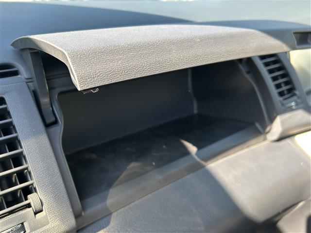 アイシス プラタナ　Ｖセレクションホワイトインテリアパッケージ　両側ハ゜ワスラ／３列シート／ＤラーＯＰ純ナヒ゛／ＡＭ／ＦＭ／ＤＶＤ／ワンセク゛／ＢＴ／Ｂカメラ／エンシ゛ンスタートホ゛タン／フロント／リア／エアロ／スマートキー／スヘ゜アキー／ＡＢＳ／Ｗエアハ゛ック゛（11枚目）