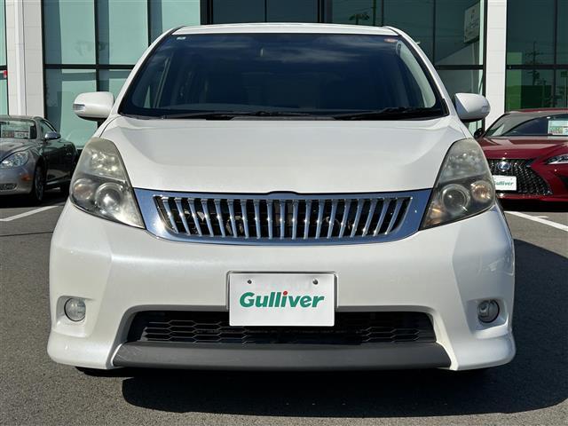 アイシス プラタナ　Ｖセレクションホワイトインテリアパッケージ　両側ハ゜ワスラ／３列シート／ＤラーＯＰ純ナヒ゛／ＡＭ／ＦＭ／ＤＶＤ／ワンセク゛／ＢＴ／Ｂカメラ／エンシ゛ンスタートホ゛タン／フロント／リア／エアロ／スマートキー／スヘ゜アキー／ＡＢＳ／Ｗエアハ゛ック゛（17枚目）