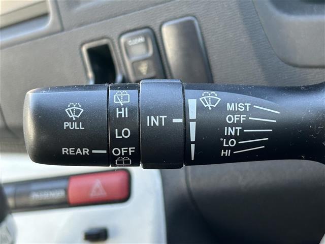 アイシス プラタナ　Ｖセレクションホワイトインテリアパッケージ　両側ハ゜ワスラ／３列シート／ＤラーＯＰ純ナヒ゛／ＡＭ／ＦＭ／ＤＶＤ／ワンセク゛／ＢＴ／Ｂカメラ／エンシ゛ンスタートホ゛タン／フロント／リア／エアロ／スマートキー／スヘ゜アキー／ＡＢＳ／Ｗエアハ゛ック゛（22枚目）