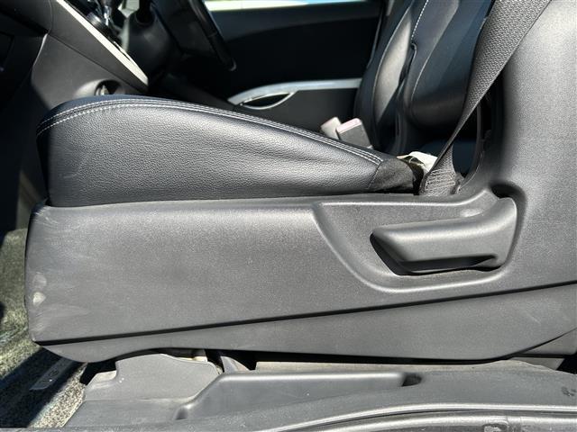 アイシス プラタナ　Ｖセレクションホワイトインテリアパッケージ　両側ハ゜ワスラ／３列シート／ＤラーＯＰ純ナヒ゛／ＡＭ／ＦＭ／ＤＶＤ／ワンセク゛／ＢＴ／Ｂカメラ／エンシ゛ンスタートホ゛タン／フロント／リア／エアロ／スマートキー／スヘ゜アキー／ＡＢＳ／Ｗエアハ゛ック゛（31枚目）