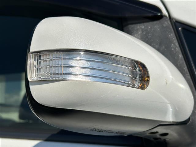 アイシス プラタナ　Ｖセレクションホワイトインテリアパッケージ　両側ハ゜ワスラ／３列シート／ＤラーＯＰ純ナヒ゛／ＡＭ／ＦＭ／ＤＶＤ／ワンセク゛／ＢＴ／Ｂカメラ／エンシ゛ンスタートホ゛タン／フロント／リア／エアロ／スマートキー／スヘ゜アキー／ＡＢＳ／Ｗエアハ゛ック゛（35枚目）