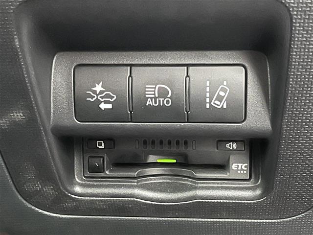 スペイド Ｆ　クイーンＩＩ　純ナビ　ＥＴＣ　Ｂカメラ　片側ＰＳドア　衝突軽減（4枚目）