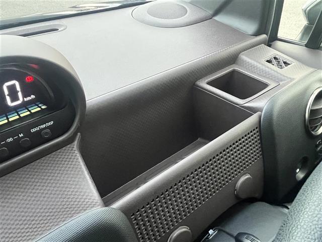 スペイド Ｆ　クイーンＩＩ　純ナビ　ＥＴＣ　Ｂカメラ　片側ＰＳドア　衝突軽減（29枚目）