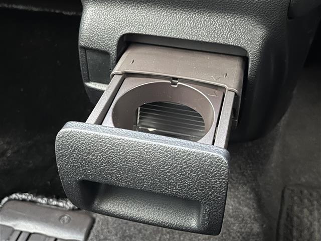 スペイド Ｆ　クイーンＩＩ　純ナビ　ＥＴＣ　Ｂカメラ　片側ＰＳドア　衝突軽減（31枚目）