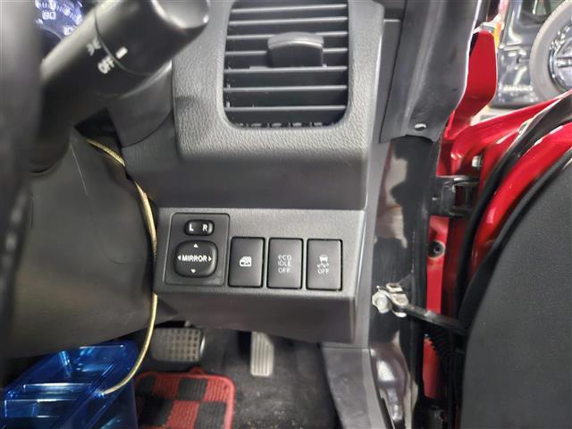 コペン ローブ 純正ナビ フルセグ ETC LEDヘッドライト ブラックインテリアパック ロッソモデロマフラー 純正16インチアルミ アイドリングストップ トランクリッドイージクローザー スマートキー 禁煙車(4枚目)