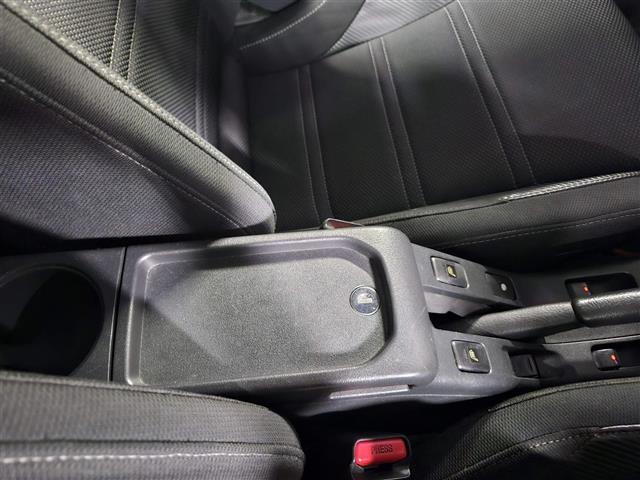 コペン ローブ 純正ナビ フルセグ ETC LEDヘッドライト ブラックインテリアパック ロッソモデロマフラー 純正16インチアルミ アイドリングストップ トランクリッドイージクローザー スマートキー 禁煙車(21枚目)