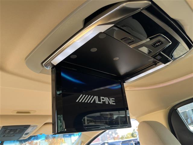 ヴェルファイアハイブリッド Ｘ　社外ナビ　８人乗り　後席モニター　ＥＴＣ　ＰＳドア（5枚目）