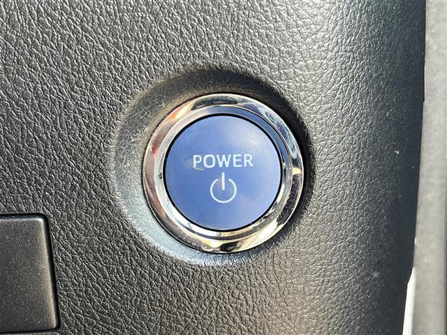 ヴェルファイアハイブリッド Ｘ　社外ナビ　８人乗り　後席モニター　ＥＴＣ　ＰＳドア（9枚目）