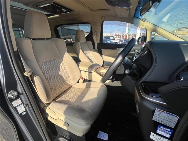 ヴェルファイアハイブリッド Ｘ　社外ナビ　８人乗り　後席モニター　ＥＴＣ　ＰＳドア（10枚目）