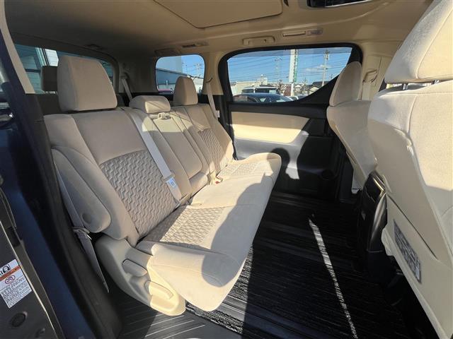 ヴェルファイアハイブリッド Ｘ　社外ナビ　８人乗り　後席モニター　ＥＴＣ　ＰＳドア（12枚目）