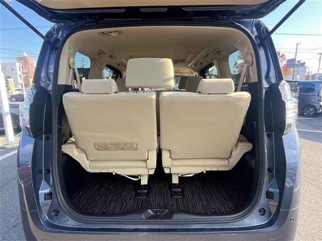 ヴェルファイアハイブリッド Ｘ　社外ナビ　８人乗り　後席モニター　ＥＴＣ　ＰＳドア（19枚目）