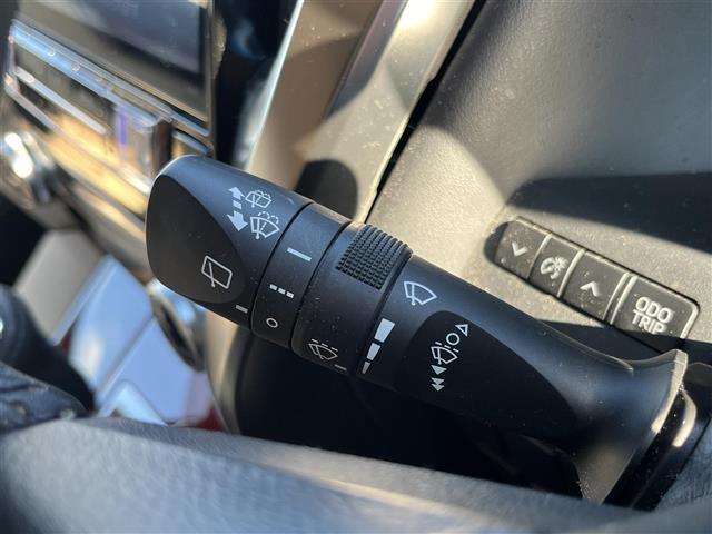 ヴェルファイアハイブリッド Ｘ　社外ナビ　８人乗り　後席モニター　ＥＴＣ　ＰＳドア（27枚目）