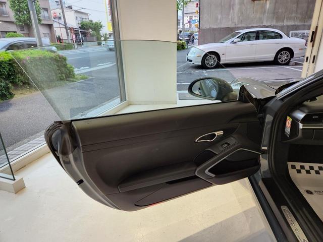 ９１１ ９１１カレラＳ　グラファイトブルーメタリックＲＳスパイダＡＷ（18枚目）