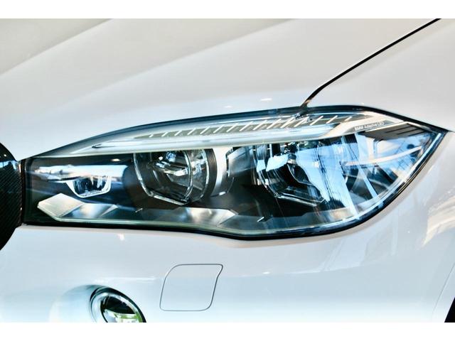Ｘ６ Ｍ ベースグレード　２１インチ純正アルミホイール　サンルーフ　ｈａｒｍａｎ／ｋａｒｄｏｎサウンド　カーボンファイバーインテリア　黒メリノレザー　アダプティブＬＥＤヘッドライト　パークディスタンスコントロール（42枚目）