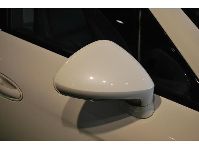 パナメーラ エディション　スポクロ　純正クラリオンナビ　クレスト刻印ヘッドレスト　　ＥＴＣ　ＴＶ　バックカメラ　シートヒーター　パワーシート　パワーリアゲート　ＢＯＳＥスピーカー　ドライブレコーダー　レーダー探知機（10枚目）