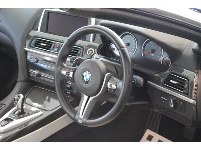 Ｍ６ カブリオレ　４．４　カーボンインテリアトリム／ヘッドアップディスプレイ／フルレザー／バックカメラ／２０インチＭツインスポーク／ドラレコ／ＥＴＣ（14枚目）