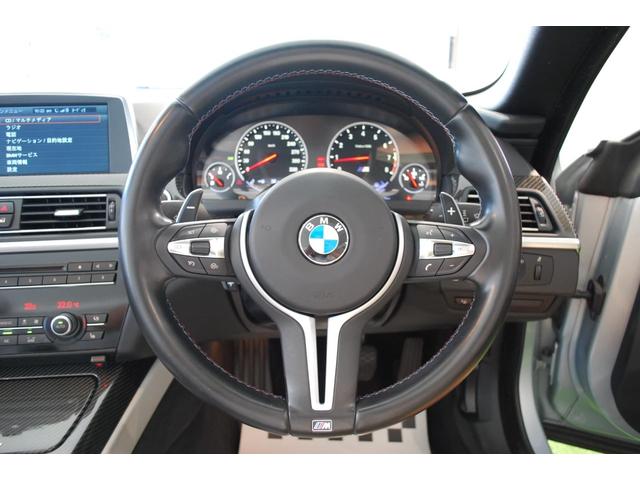 Ｍ６ カブリオレ　４．４　カーボンインテリアトリム／ヘッドアップディスプレイ／フルレザー／バックカメラ／２０インチＭツインスポーク／ドラレコ／ＥＴＣ（15枚目）