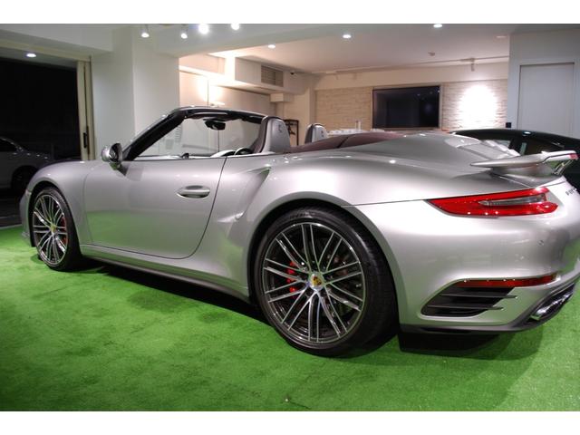 ９１１ ９１１カブリオレ　ターボＰＤＫ　エスプレッソ＆マホガニーインテリア／スポクロ／ＢＯＳＥサウンド／ＰＤＬＳプラス／フロントリフト／ブラインドスポット／アダプティブクルコン／レーンチェンジアシスト／アダプティブスポーツシートプラス（7枚目）