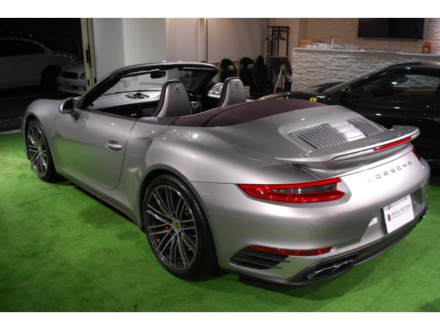９１１ ９１１カブリオレ　ターボＰＤＫ　エスプレッソ＆マホガニーインテリア／スポクロ／ＢＯＳＥサウンド／ＰＤＬＳプラス／フロントリフト／ブラインドスポット／アダプティブクルコン／レーンチェンジアシスト／アダプティブスポーツシートプラス（8枚目）