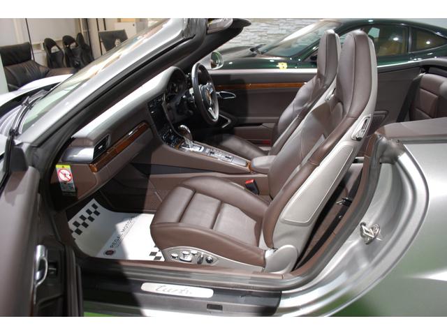 ９１１ ９１１カブリオレ　ターボＰＤＫ　エスプレッソ＆マホガニーインテリア／スポクロ／ＢＯＳＥサウンド／ＰＤＬＳプラス／フロントリフト／ブラインドスポット／アダプティブクルコン／レーンチェンジアシスト／アダプティブスポーツシートプラス（23枚目）