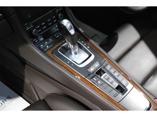 ９１１ ９１１カブリオレ　ターボＰＤＫ　エスプレッソ＆マホガニーインテリア／スポクロ／ＢＯＳＥサウンド／ＰＤＬＳプラス／フロントリフト／ブラインドスポット／アダプティブクルコン／レーンチェンジアシスト／アダプティブスポーツシートプラス（29枚目）
