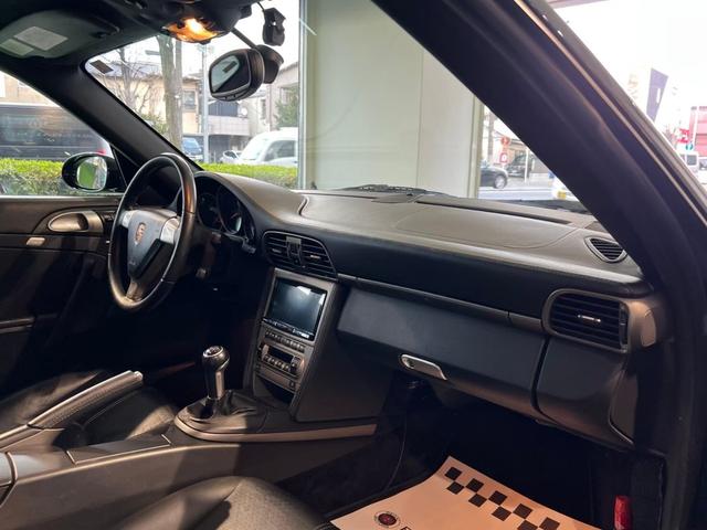 ９１１ ９１１カレラ　サンルーフ　フルレザー６速ＭＴ　ＥＴＣ　ドラレコ（15枚目）
