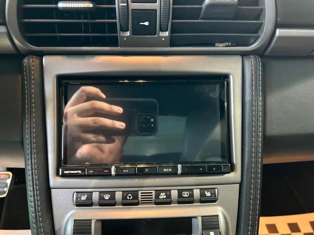 ９１１ ９１１カレラ　サンルーフ　フルレザー６速ＭＴ　ＥＴＣ　ドラレコ（24枚目）