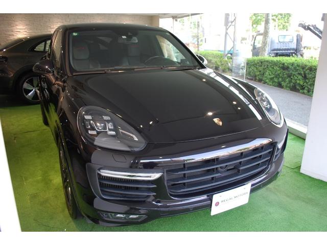 カイエン ＧＴＳ　ティプトロニックＳ　４ＷＤ　スポーツクロノパッケージ／ＢＯＳＥサウンド（7枚目）
