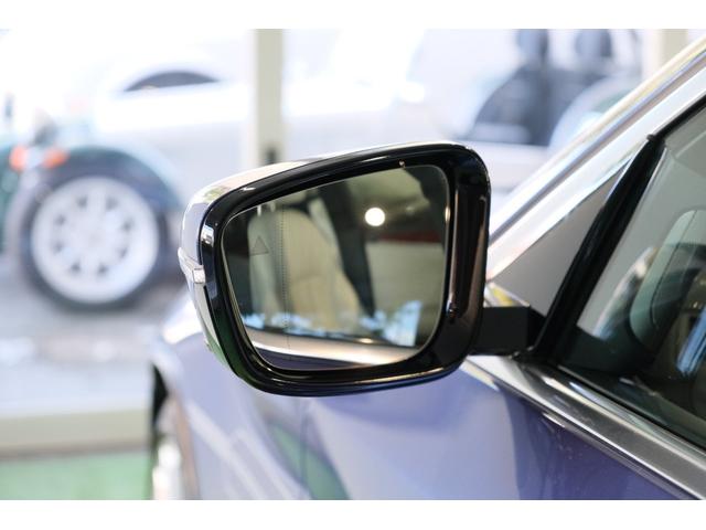 Ｄ５ Ｓ　ビターボ　リムジン　アルラット　４ＷＤ　ＯＰ２４０＋　白メリノレザー　ドライビングアシストプラス　コンフォートシート　マッサージチェア　ｈａｒｍａｎ／ｋａｒｄｏｎサウンド　レザーダッシュボード　ソフトクローズドア　オートトランク（42枚目）