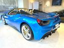 ４８８スパイダー Ｆ１　ＤＣＴ　右Ｈ　ＯＰ６４７　カーボンＤゾーンＬＥＤステア　カーボンセンターブリッジ　ツートンＯＰカラー　フロントリフター　プロテクションフィルム　リアカメラ　正規Ｄ車・Ｄ記録　フル電動シート（4枚目）