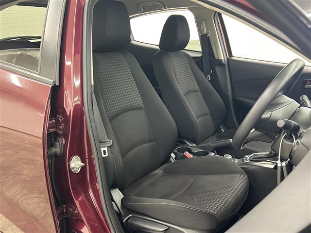 デミオ 13S 純正メーカーナビ/BTA バックカメラ オートリトラミラー ステアリングリモコン スマートキー プッシュスタート(18枚目)