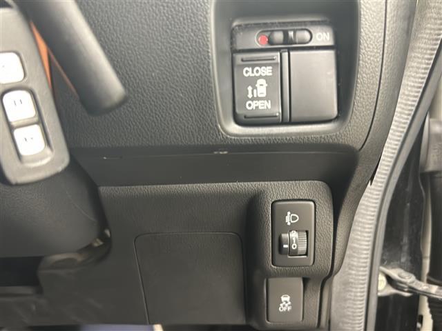 N-BOX G・Lパッケージ 社外メモリナビ(フルセグ/CD/DVD/BTA)バックカメラ 片側パワースライドドア ETC 純正フロアマット チップアップシート ベンチシート 純正ハロゲンヘッドライト スマートキー スペアキー(20枚目)