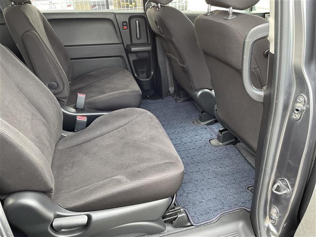 フリード G ジャストセレクション 社外HDDナビ/フルセグ/DVD 左側パワースライド HIDライト 社外14インチアルミ オートライト ETC 社外フリップダウン キーレス 電格ウィンカーミラー(33枚目)