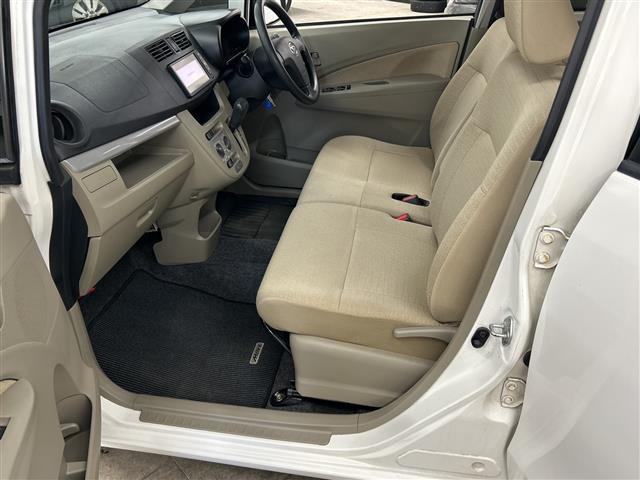 ムーヴ Ｌ　純正ナビ　ワンセグ　キーレス　電格ミラー　アイドリングストップ（12枚目）