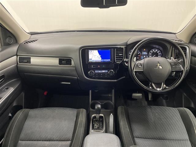 アウトランダー 20G イクリプスナビ/フルセグ/DVD/BTA クルーズコントロール HIDライト パドルシフト ステアリングリモコン フォグ コーナーセンサー スマートキー(2枚目)