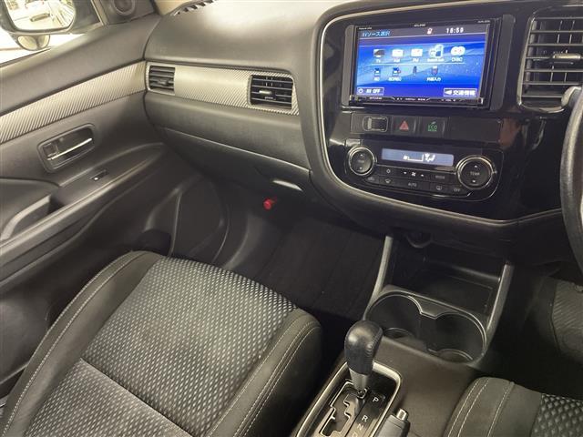 アウトランダー 20G イクリプスナビ/フルセグ/DVD/BTA クルーズコントロール HIDライト パドルシフト ステアリングリモコン フォグ コーナーセンサー スマートキー(24枚目)