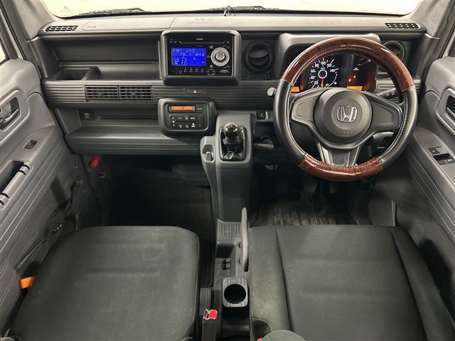 N-VAN G・ホンダセンシング ワンオーナー 禁煙車 純正オーディオ(CD/AUX/AM/FM)横滑り防止装置 ハロゲンヘッドライト 純正ホイールキャップ 純正フロアマット 純正セパレートカーテン 両側スライドドア オートエアコン(2枚目)