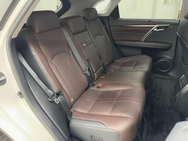 ＲＸ ＲＸ４５０ｈ　バージョンＬ　ワンオーナー車　Ｂカメラ　地デジ　ＴＶナビ　革Ｓ　エアバッグ　横滑り防止機能　エアコン　盗難防止装置　記録簿　キーレス　ＬＥＤヘッド　アルミホイール　ＤＶＤ　ＡＢＳ　ミュージックプレイヤー接続可（18枚目）