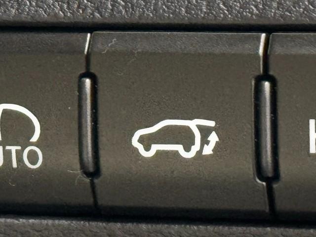 RX RX450h バージョンL リアカメラ ナビTV 地デジ 本革 メモリナビ 横滑り防止装置 盗難防止装置 記録簿 エアバッグ DVD再生機能 ABS LEDライト ミュージックプレイヤー接続可 アルミホイール ETC エアコン(15枚目)