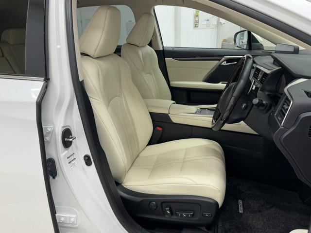 RX RX450h バージョンL リアカメラ ナビTV 地デジ 本革 メモリナビ 横滑り防止装置 盗難防止装置 記録簿 エアバッグ DVD再生機能 ABS LEDライト ミュージックプレイヤー接続可 アルミホイール ETC エアコン(18枚目)