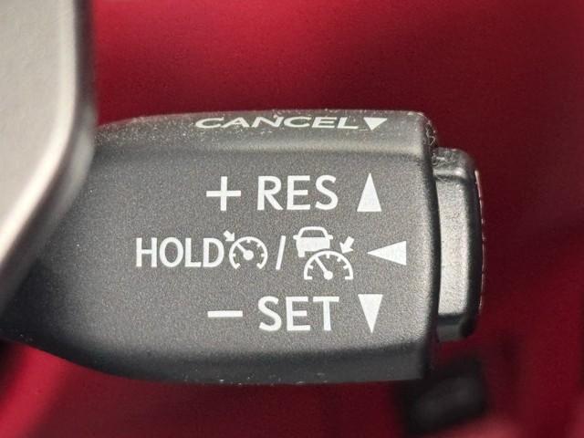 IS IS300 Fスポーツ バックC 追従クルコン 横滑り防止装置 フルセグ DVD ナビTV 盗難防止装置 メモリーナビ パワーウィンドウ ミュージックプレイヤー接続可 パワーシート ETC スマートキー エアバッグ アルミ(13枚目)