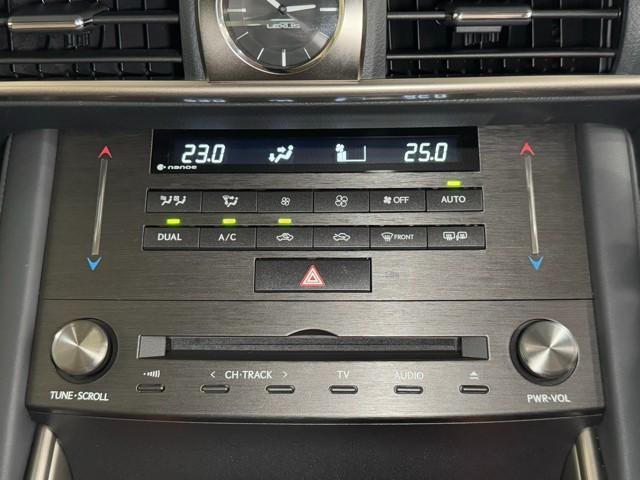 IS IS300h 地デジフルセグ パワ-シ-ト オ-トエアコン 盗難防止システム アルミ メモリナビ 横滑り防止 エアバッグ ナビTV パワーウィンドウ キーレス ABS AUX パワーステアリング DVD再生 記録簿(15枚目)