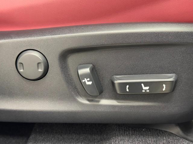 RX RX200t Fスポーツ バックモニター ミュージックプレイヤー接続可 AWD エアバッグ アダプティブクルーズコントロール オートエアコン LEDヘッドランプ パワーシート ワンオーナー ナビ&TV 黒革シート ETC(17枚目)