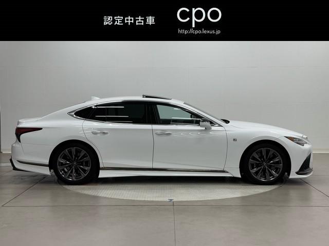 LS LS500 Fスポーツ エアロ サンル-フ LEDヘッド エアコン ETC車載器 記録簿 スマキー 本革シート AUX Pシート 横滑り防止装置 盗難防止システム TVナビ メモリーナビ アルミホイール バックカメラ(3枚目)