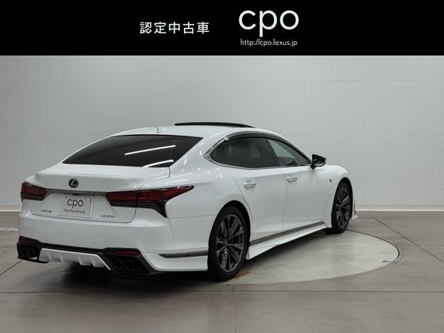 LS LS500 Fスポーツ エアロ サンル-フ LEDヘッド エアコン ETC車載器 記録簿 スマキー 本革シート AUX Pシート 横滑り防止装置 盗難防止システム TVナビ メモリーナビ アルミホイール バックカメラ(4枚目)