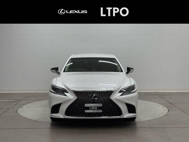 ＬＳ ＬＳ５００ｈ　Ｉパッケージ　４ＷＤ車　エアコン　横滑り防止装置　Ｂカメラ　ワンオーナー　電動シート　ミュージックプレイヤー接続可　スマートキー　メモリーナビ　ＥＴＣ　地デジ　レーダークルーズコントロール　記録簿　寒冷地　キーレス（2枚目）