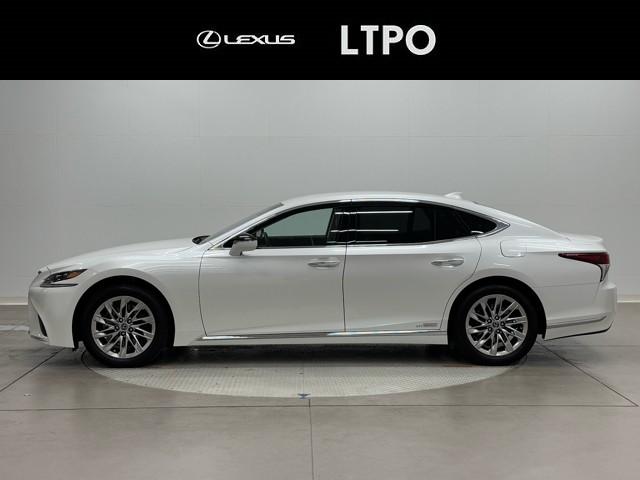 ＬＳ ＬＳ５００ｈ　Ｉパッケージ　４ＷＤ車　エアコン　横滑り防止装置　Ｂカメラ　ワンオーナー　電動シート　ミュージックプレイヤー接続可　スマートキー　メモリーナビ　ＥＴＣ　地デジ　レーダークルーズコントロール　記録簿　寒冷地　キーレス（5枚目）