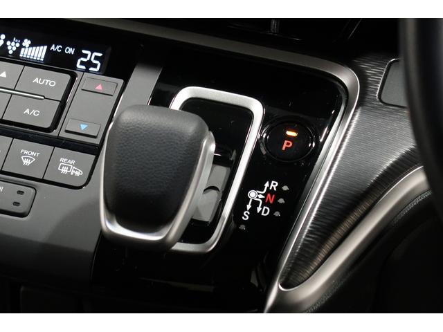 ステップワゴンスパーダ スパーダハイブリッドG・EXホンダセンシング 認定中古車 1年保証付 ワンオーナー ナビ Bカメラ ドラレコ ETC 運転支援 全周囲カメラ フルオートエアコン 駐車アシスト キーフリー 1オーナ Sヒーター 横滑防止 WAC DVD再生可(13枚目)